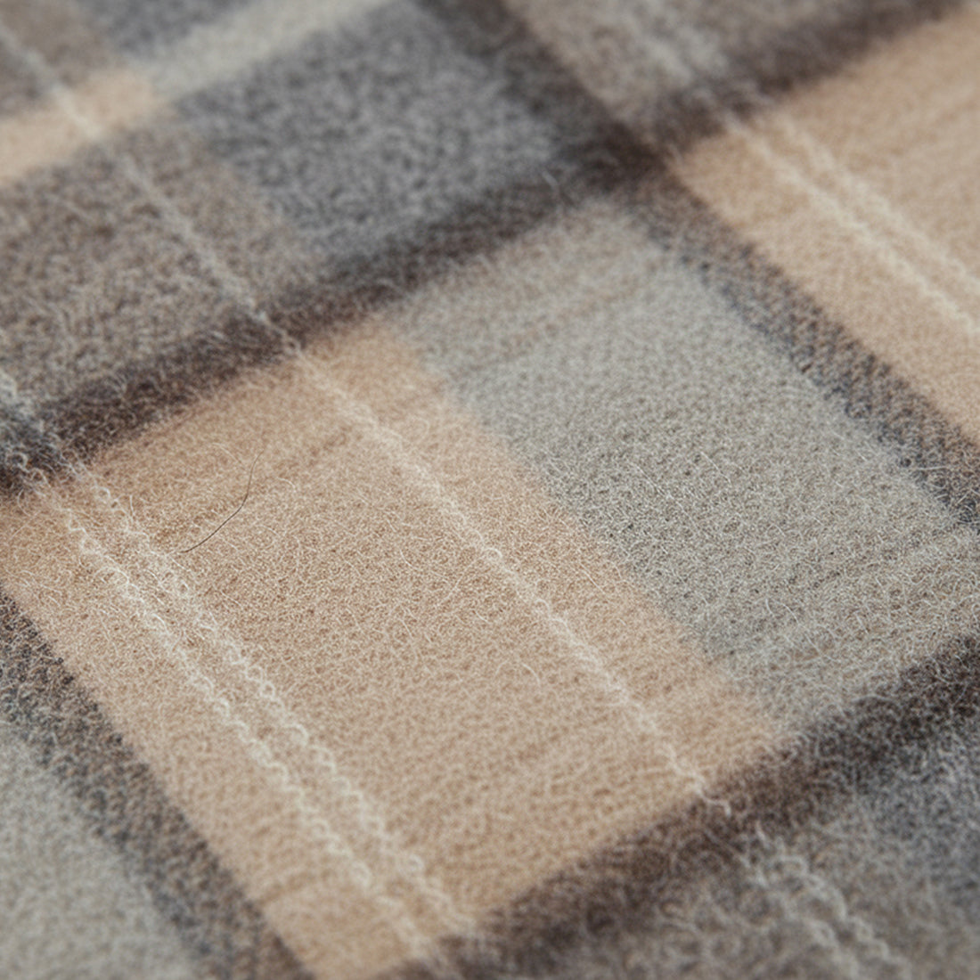 LAMBSWOOL SCARF | CTY-WLSCR-006