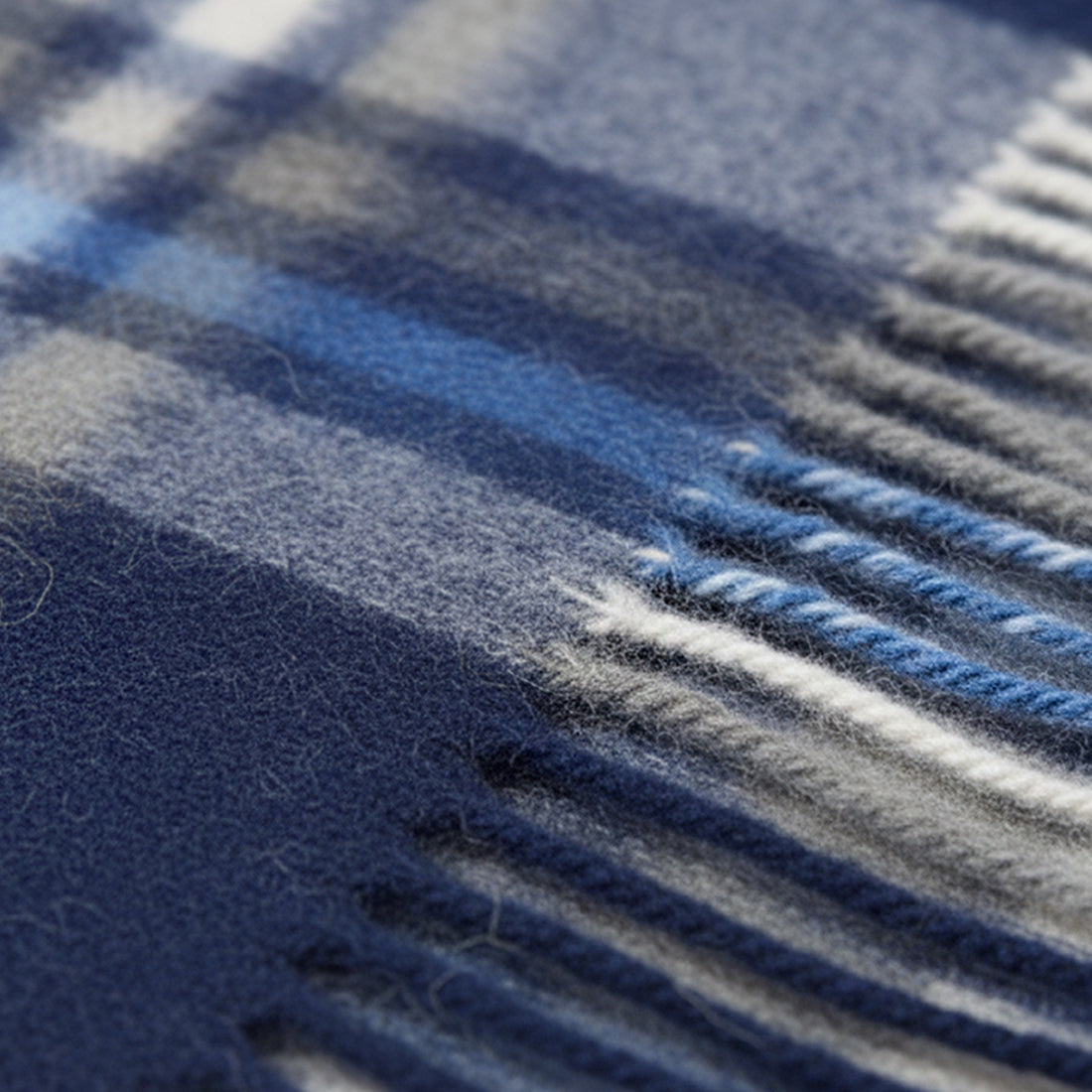 LAMBSWOOL SCARF | CTY-WLSCR-002